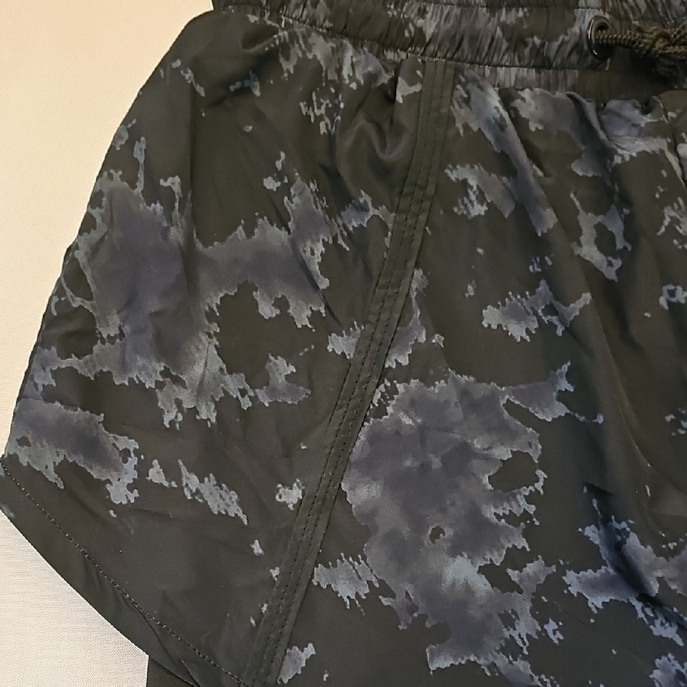 Black Athletic Shorts with Elastic Waistband and Drawstring - Picture 3 of 8